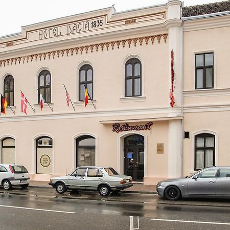 Hotel Dacia Lugoj Exterior photo